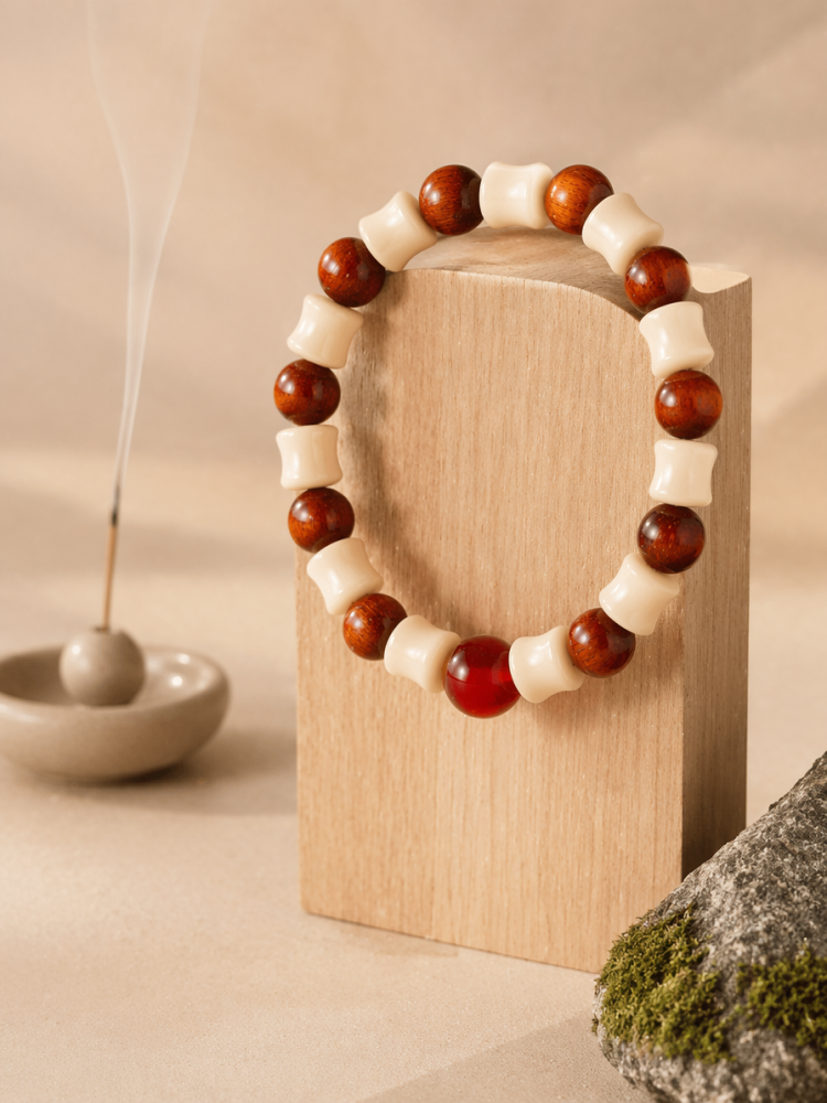 「竹の韻と檀の風」菩提×檀木ブレスレット#菩提ブレスレット #檀木ブレスレット #禅風アクセサリー #新中式アクセ #節目の上昇アクセ #通勤アクセ #国风アクセ #天然素材アクセ #東洋風アクセ #ギフトにおすすめ