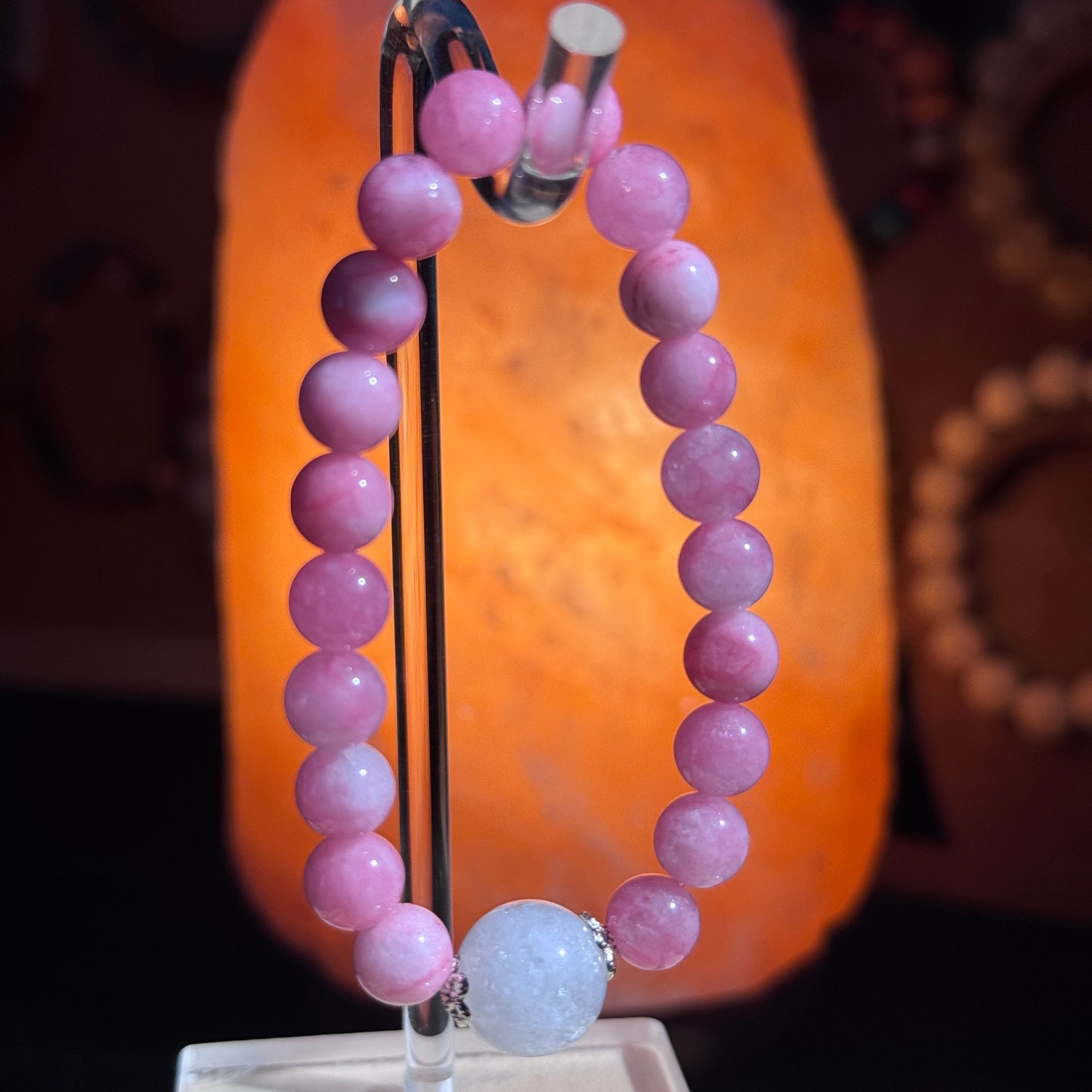 Pink Mist Sakura Good Match & Luck Enhancement, Fortune Reversal Natural Pink Agate & Cracked White Quartz Single Strand Bracelet. Free Shipping to US & Japan. Matchmaking & Noble Person Attraction Charm Bracelet.