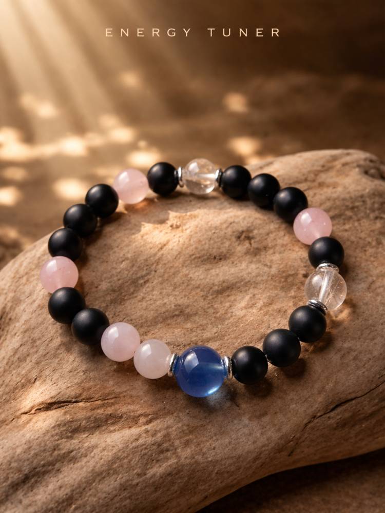 "Night Fog and Starlight" Ebony x Rose Quartz x Aquamarine Bracelet `#EbonyBracelet #RoseQuartzBracelet #AquamarineBracelet #CoolLovelyAccessory #GemstoneBracelet #HealingAccessory #CommuteAccessory #DailyAccessory #StudentAccessory #GiftRecommendation`